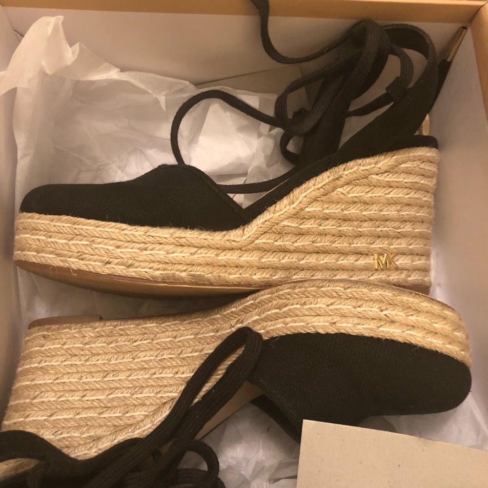 Michael Kors wedges - Picture 5 of 7